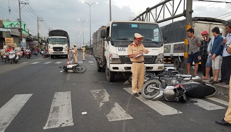 49671249_360266448107264_6963190646030991360_n