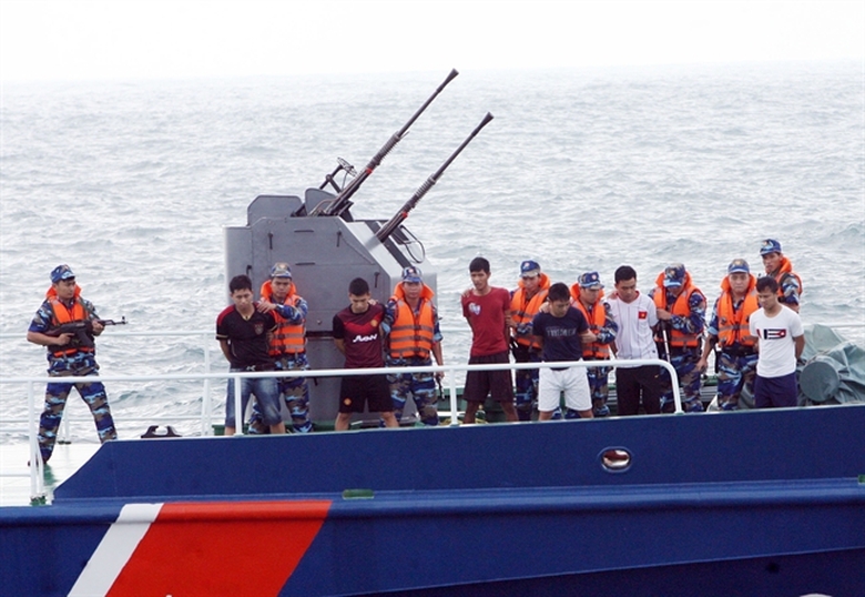 diễn tập chống cướp biển