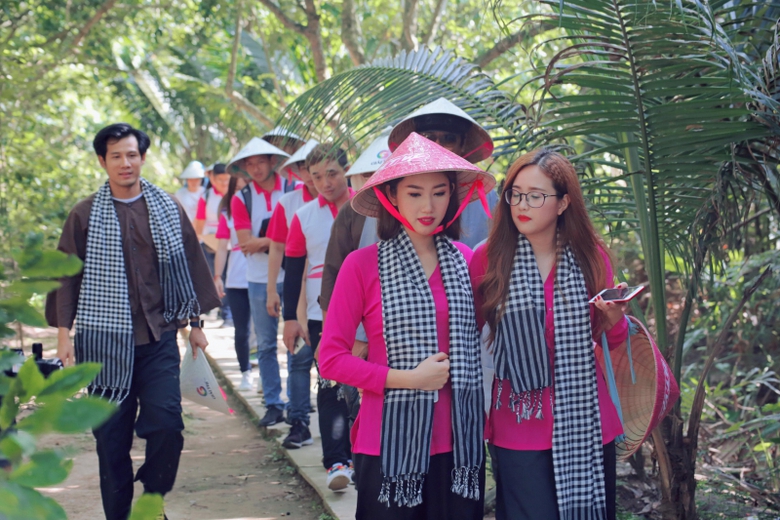 ThuyNgan_aobaba (14)