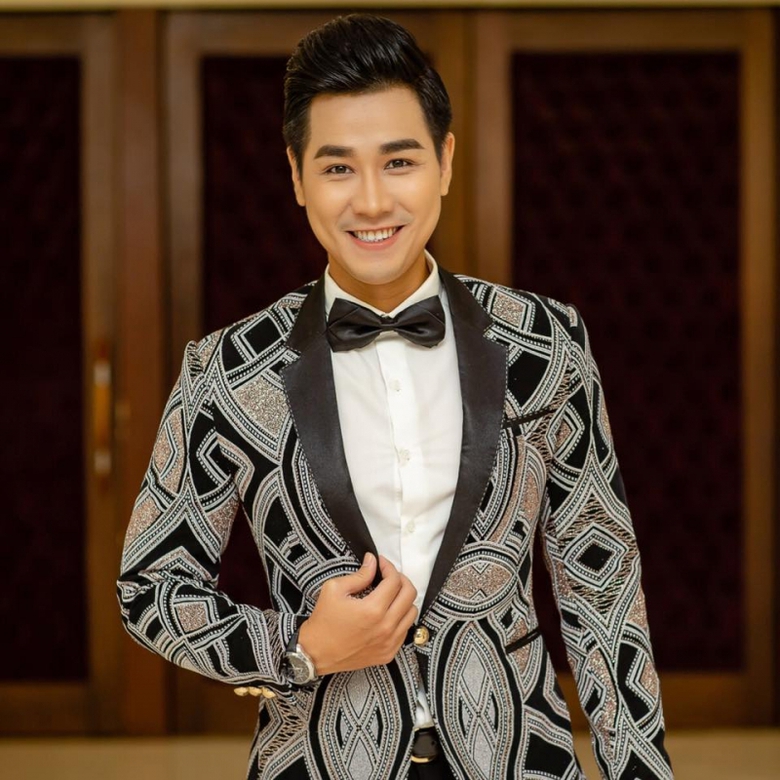 40301862_10155953147322104_6871681621850849280_n