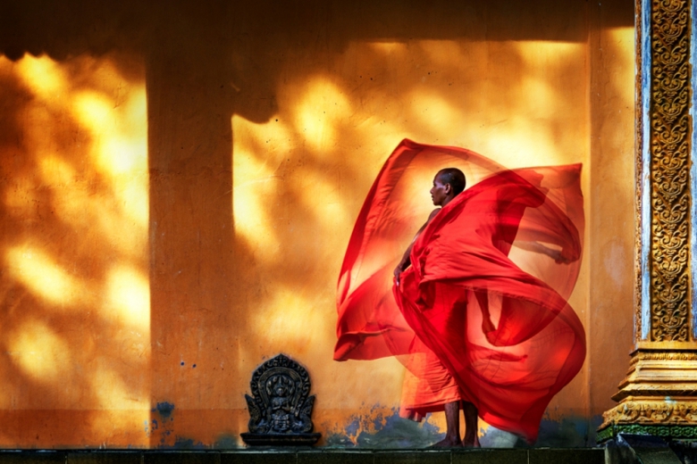 L&ecirc; Việt Kh&aacute;nh - Ca sa 2