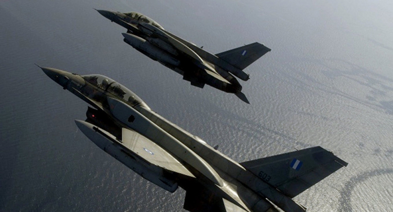 M&aacute;y bay chiến đấu F-16