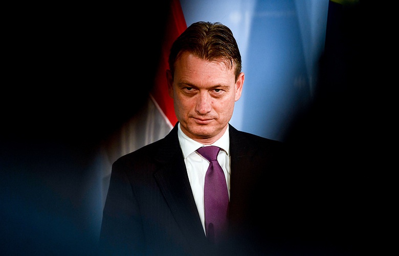 Ngoại trưởng H&agrave; Lan