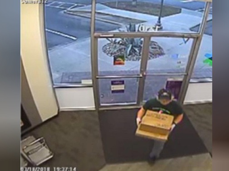 Kẻ t&igrave;nh nghi