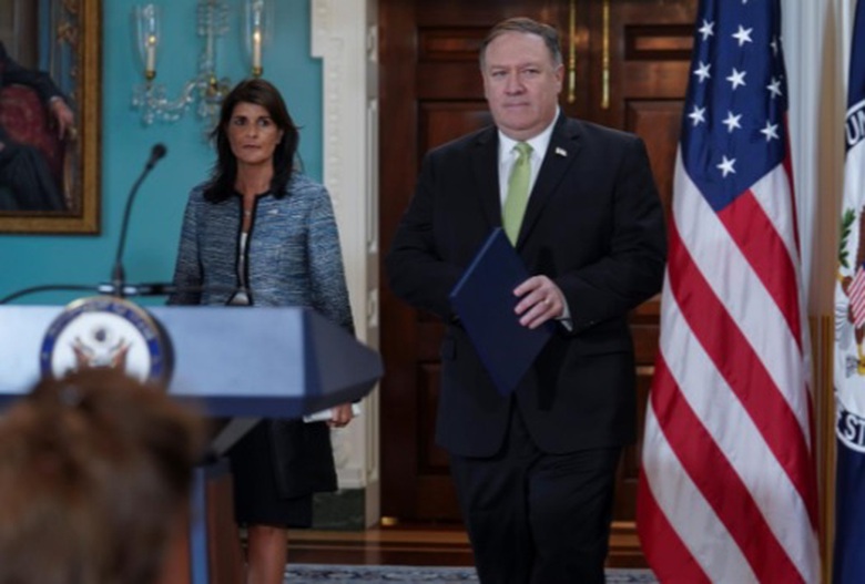 Ngoại trưởng Mike Pompeo v&agrave;