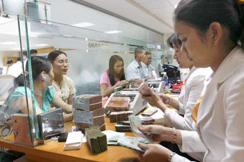 Nguồn tiền ở nhiều ng&acirc;n h&agrave;ng đang thừa nhưng doanh nghiệp vẫn kh&oacute; vay