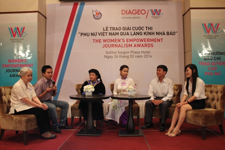 Một số t&aacute;c giải đoạt giải v&agrave; nh&acirc;n vật trong t&aacute;c phẩm giao lưu với khản giả