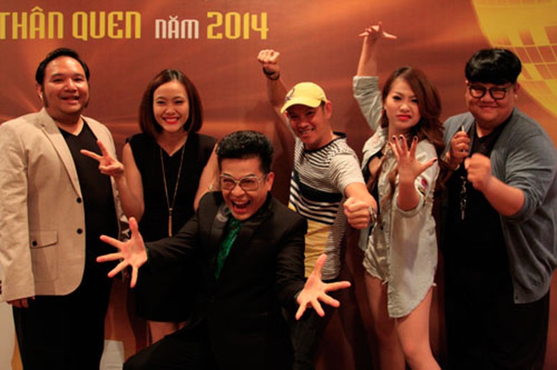 Sự xuất hiện của Ho&agrave;i L&acirc;m - người vẫn được biết đến l&agrave; con trai nu&ocirc;i của nghệ sĩ Ho&agrave;i Linh - đ&atilde; thu h&uacute;t sự ch&uacute; &yacute; của mọi người bởi d&agrave;n gi&aacute;m khảo năm nay vẫn giữ nguy&ecirc;n từ m&ugrave;a đầu ti&ecirc;n gồm: ca sĩ Mỹ Linh, nhạc sĩ Đức Huy v&agrave; nghệ sĩ h&agrave;i Ho&agrave;i Linh.