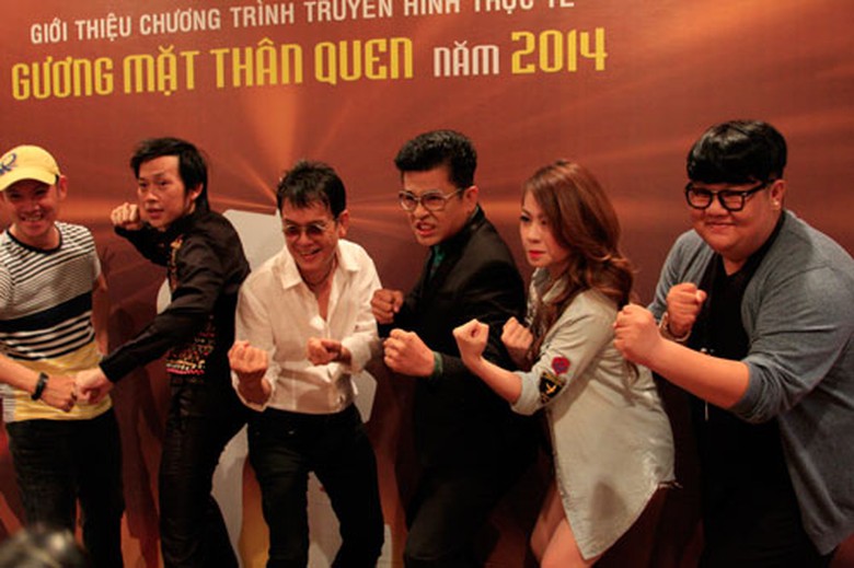 Sau th&agrave;nh c&ocirc;ng của m&ugrave;a đầu ti&ecirc;n, ban tổ chức chương tr&igrave;nh Gương mặt th&acirc;n quen vừa c&ocirc;ng bố khởi động m&ugrave;a thứ hai v&agrave;o chiều 26/2 tại TP.HCM, với sự tham gia của c&aacute;c th&iacute; sinh: ca sĩ Vy Oanh, ca sĩ - diễn vi&ecirc;n Minh Thuận, ca sĩ Mia, ca sĩ Vương Khang v&agrave; ca sĩ Ho&agrave;i L&acirc;m.