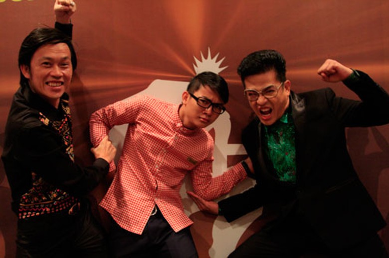 Thanh Bạch quậy tưng bừng b&ecirc;n cha con Ho&agrave;i Linh