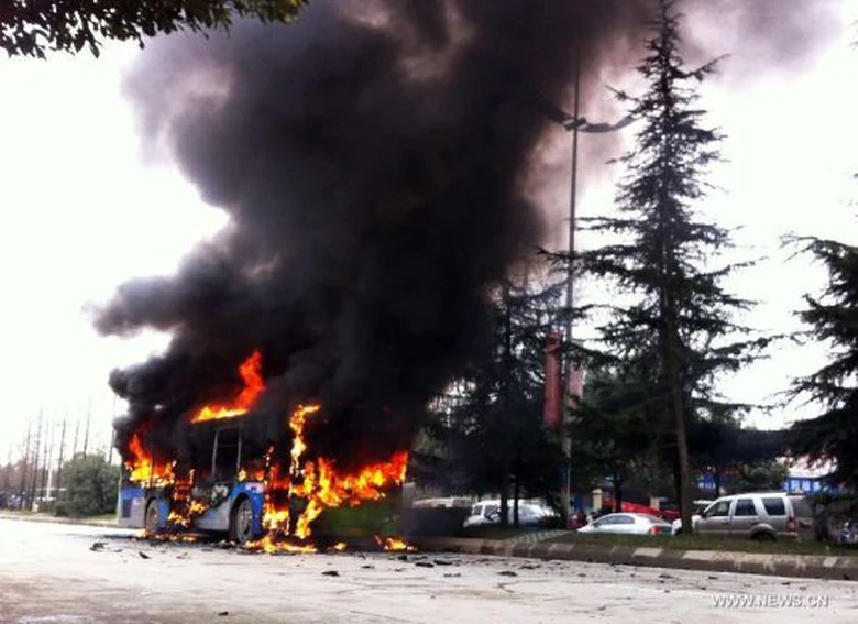 Hiện trường vụ ch&aacute;y xe