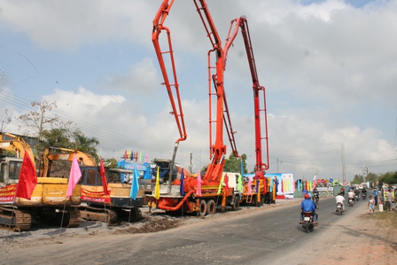 Thiết bị đ&atilde; được tập kết tại c&ocirc;ng trường