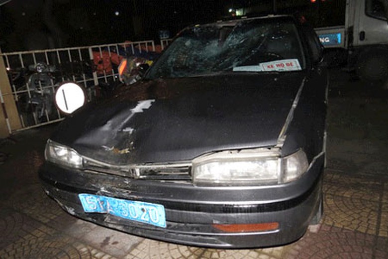 Chiếc xe &ocirc;ng B&uacute;t l&aacute;i đeo biển xanh, đăng k&yacute; tại TP HCM. 