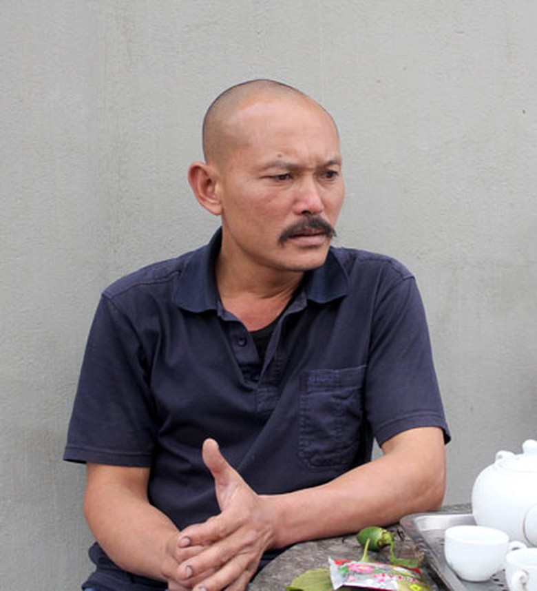 Gắn với nghiệp vớt x&aacute;c hơn 30 năm, anh Dũng cho biết đ&atilde; vớt được 501 x&aacute;c người. Ảnh: Ho&agrave;ng Phương.