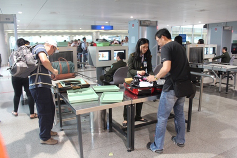 C&ocirc;ng t&aacute;c kiểm tra an ninh được thắt chặt hơn