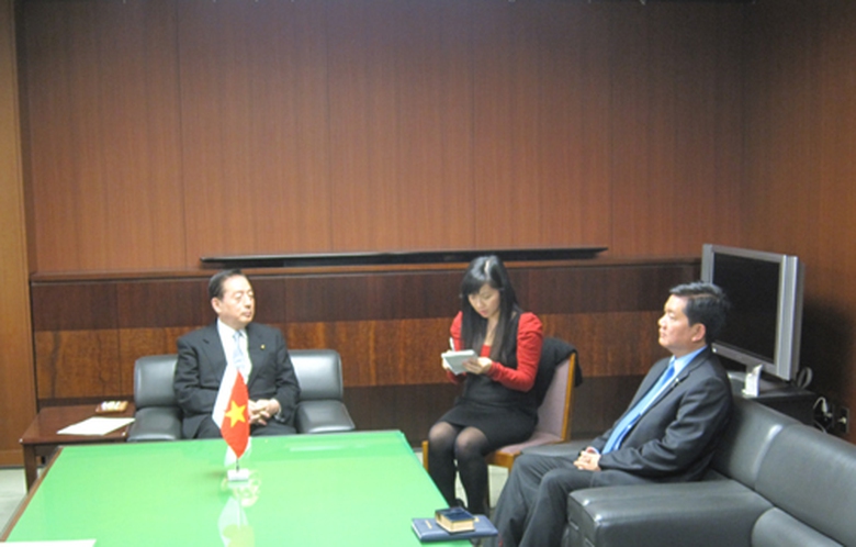 Bộ trưởng Đinh La Thăng v&agrave; Bộ trưởng trong buổi l&agrave;m việc