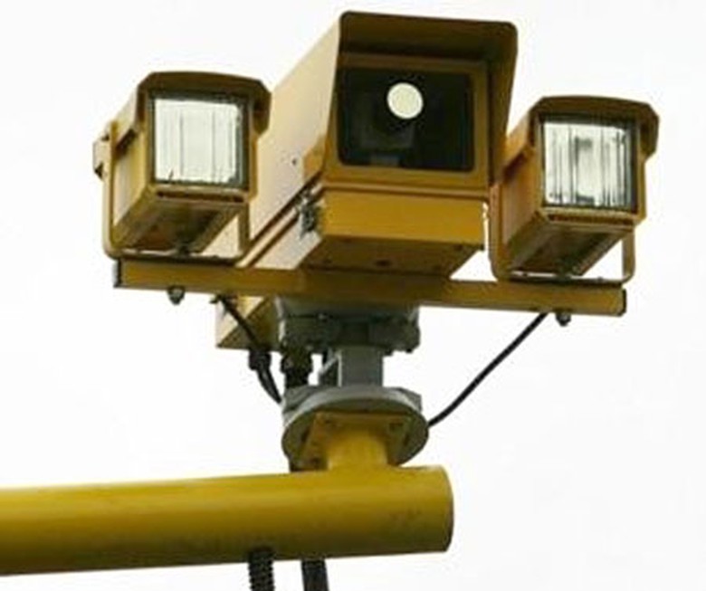 Trong số 3 loại camera bắn tốc độ, SPECS được cho l&agrave; hệ thống hoạt động hiệu quả cao nhất.