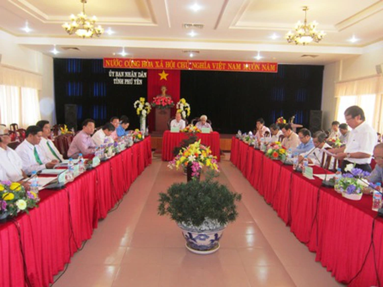 Quang cảnh buổi l&agrave;m việc