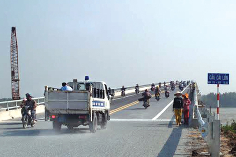 C&ocirc;ng tr&igrave;nh cầu C&aacute;i Lớn, C&aacute;i B&eacute; vượt tiến độ 4 th&aacute;ng