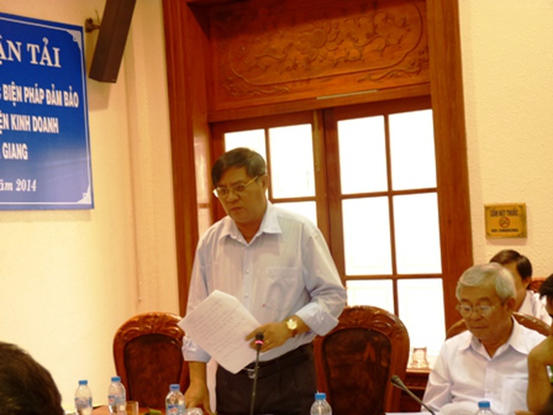 &Ocirc;ng Nguyễn Văn H&ugrave;ng, Gi&aacute;m đốc Sở GTVT Tiền Giang thừa nhận những thiếu s&oacute;t trong việc quản l&yacute; hoạt động kinh doanh vận tải v&agrave; sẽ tập trung khắc phục trong thời gian tới. 