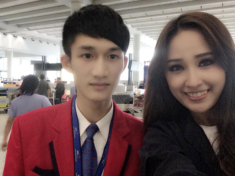 L&agrave; một trong 20 kh&aacute;ch VIP của sự kiện n&ecirc;n Mai Phương Th&uacute;y vừa cảm thấy rất vinh dự nhưng cũng kh&ocirc;ng k&eacute;m hồi hộp, bởi b&ecirc;n cạnh c&ocirc; c&ograve;n c&oacute; rất nhiều ng&ocirc;i sao lớn tham dự chương tr&igrave;nh. Nổi bật trong sự kiện l&agrave; sự hiện diện của nữ diễn vi&ecirc;n đ&igrave;nh đ&aacute;m của m&agrave;n ảnh Hoa ngữ Chương Tử Di.