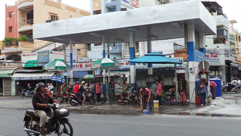Vụ nổ kh&ocirc;ng g&acirc;y thiệt hại về người những khiến nhiều người một phen khiếp v&iacute;a