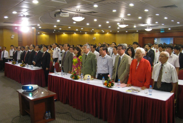 Lễ kỷ niệm c&oacute; sự tham dự của nhiều c&aacute;n bộ đăng kiểm l&atilde;o th&agrave;nh