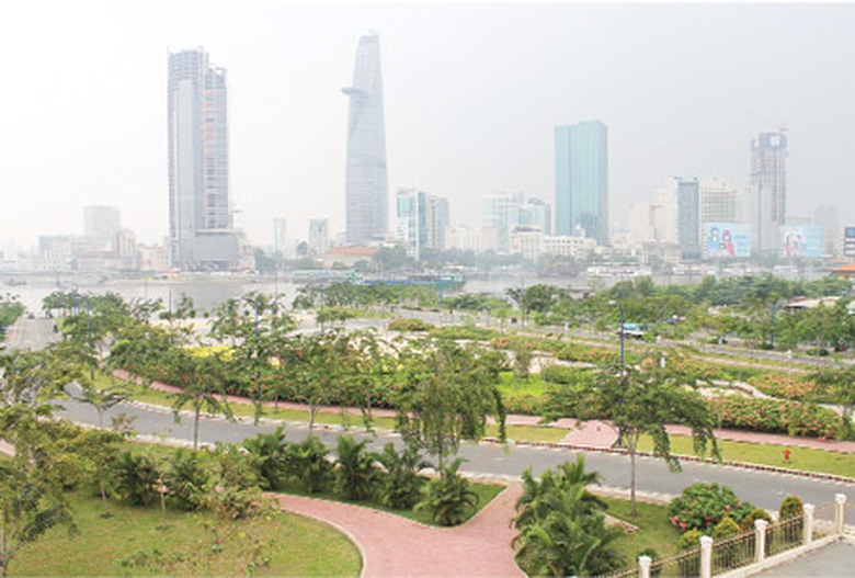 Cần những cơ chế đột ph&aacute; tiếp theo để TP HCM cất c&aacute;nh