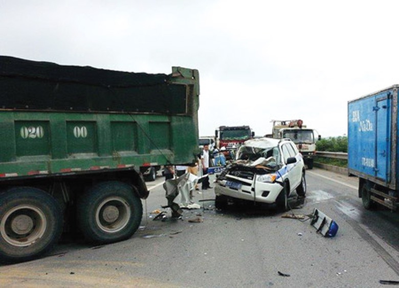 Hiện trường vụ tai nạn ng&agrave;y 3/5