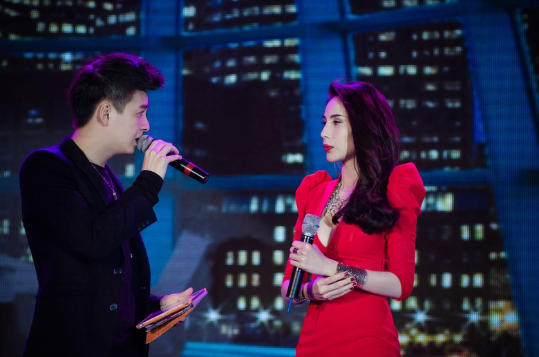 Ch&agrave;ng Bắp sẽ đ&oacute;ng vai ch&agrave;ng nhạc sĩ l&atilde;ng tử từ nước ngo&agrave;i về Việt Nam để t&igrave;m kiếm t&agrave;i năng &acirc;m nhạc mới.