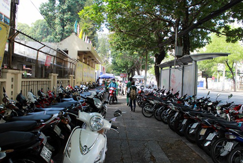 V&igrave; thiếu trầm trọng b&atilde;i đậu xe, TPHCM đề xuất nhiều ưu đ&atilde;i cho những dự &aacute;n n&agrave;y 