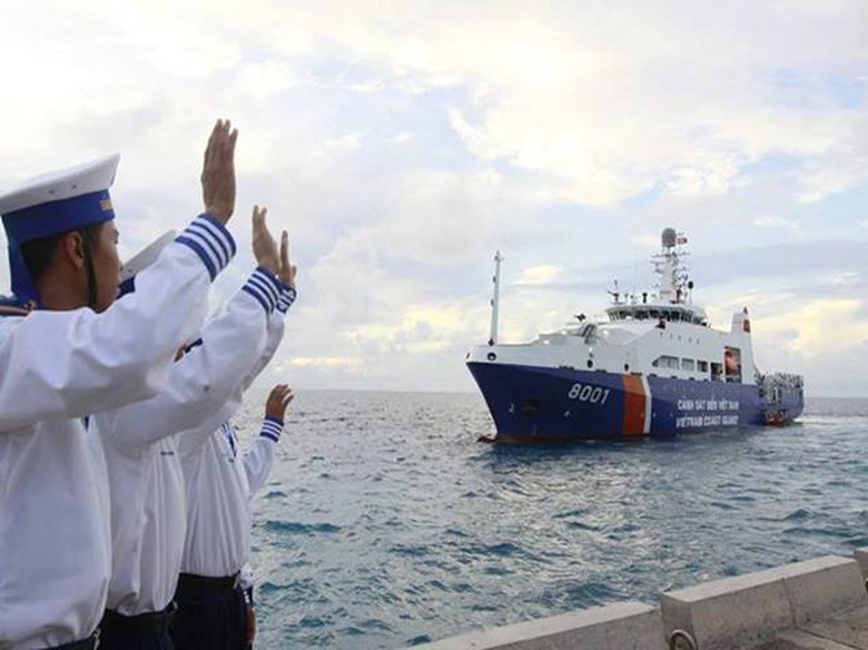 T&agrave;u tuần tra CSB 8001 đ&atilde; ra khơi, ki&ecirc;n quyết đấu tranh, dập tắt mọi &acirc;m mưu x&acirc;m lược của Trung Quốc, bảo vệ l&atilde;nh thổ Việt Nam