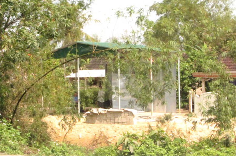 Qu&aacute;n tạm của &ocirc;ng Nghĩa x&acirc;y dựng vi phạm h&agrave;nh lang an to&agrave;n giao th&ocirc;ng đường bộ