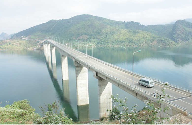 Cienco 4 mang đến hội chợ c&ocirc;ng nghệ x&acirc;y cầu P&aacute; U&ocirc;n