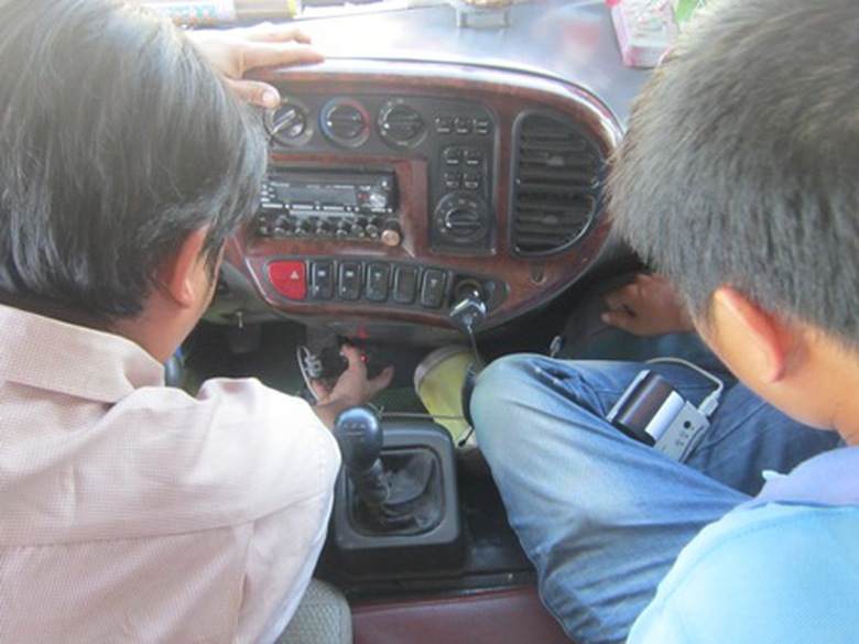 Tr&iacute;ch xuất dữ liệu từ TBGSHT