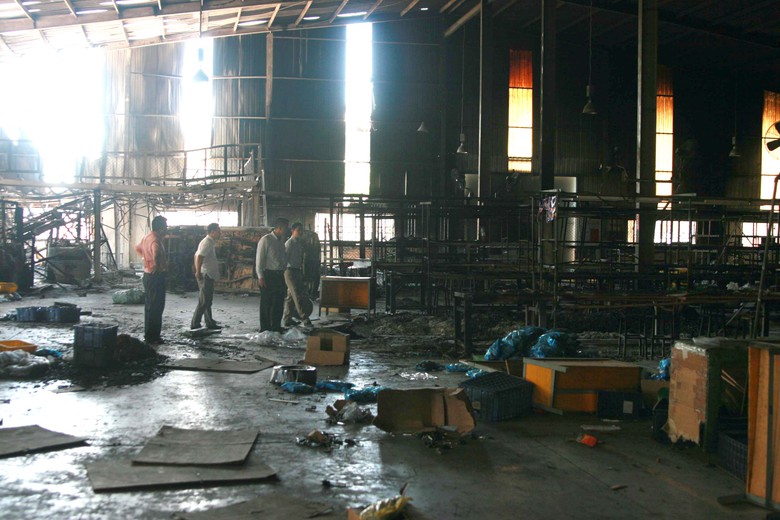 Đo&agrave;n c&ocirc;ng t&aacute;c Bảo Việt đ&atilde; khẩn trương đến hiện trường c&aacute;c khu c&ocirc;ng nghiệp ngay sau cuộc biểu t&igrave;nh qu&aacute; kh&iacute;ch