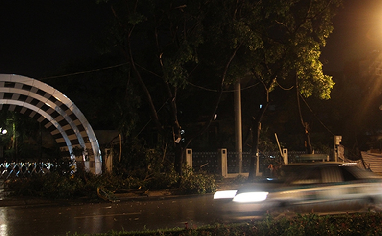 Phố Nguyễn Ch&iacute; Thanh, một th&acirc;n