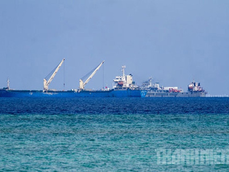 T&agrave;u c&ocirc;ng tr&igrave;nh hiện đại của Trung Quốc tại Gạc Ma (Ảnh: Thanh Ni&ecirc;n)