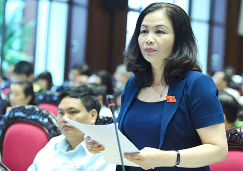 ĐBQH Hồ Thị Thủy (Vĩnh Ph&uacute;c) cho rằng gi&aacute; nh&agrave; ở x&atilde; hội c&ograve;n cao so với thu nhập của đại đa số người d&acirc;n