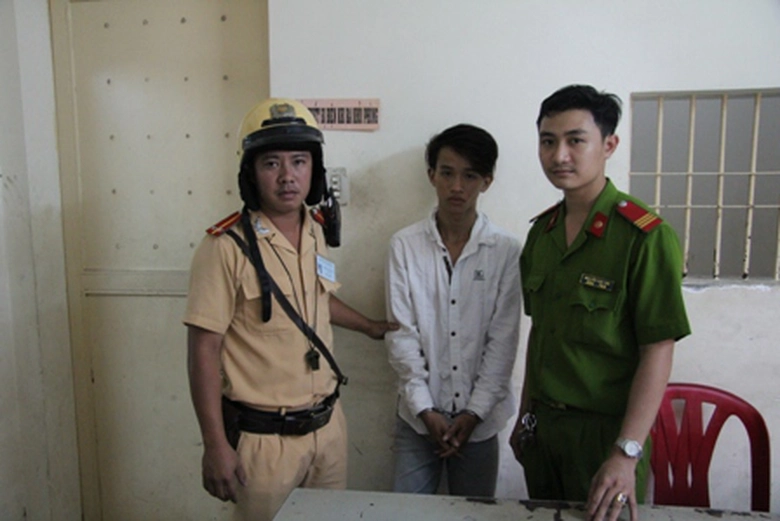 T&ecirc;n trộm xe đạp điện tại tại C&ocirc;ng an phường Đa Kao, quận 1