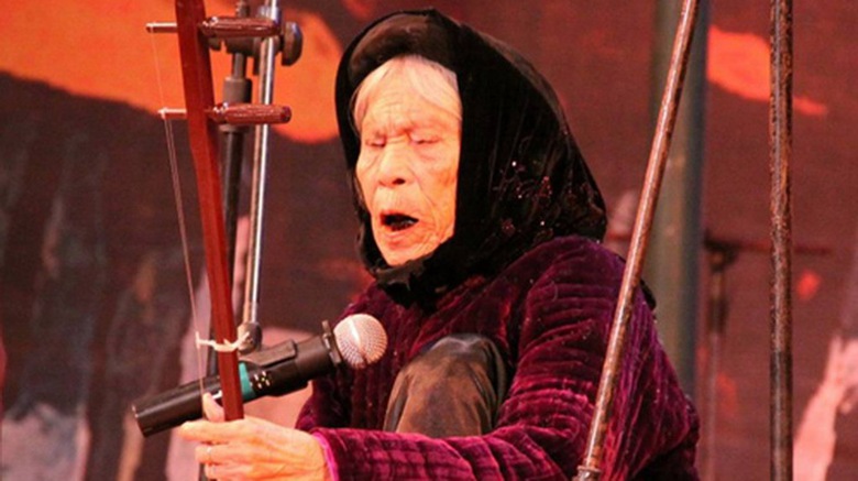 Trước khi mất năm 2013, nghệ nh&acirc;n h&aacute;t xẩm H&agrave; Thị Cầu được coi l&agrave; 