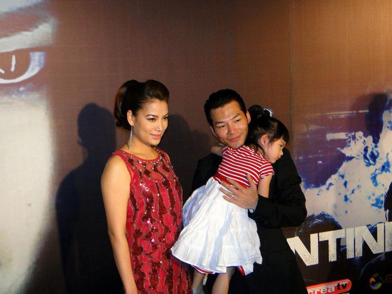 Hậu ly h&ocirc;n, Trương Ngọc &Aacute;nh nổi loạn bất ngờ