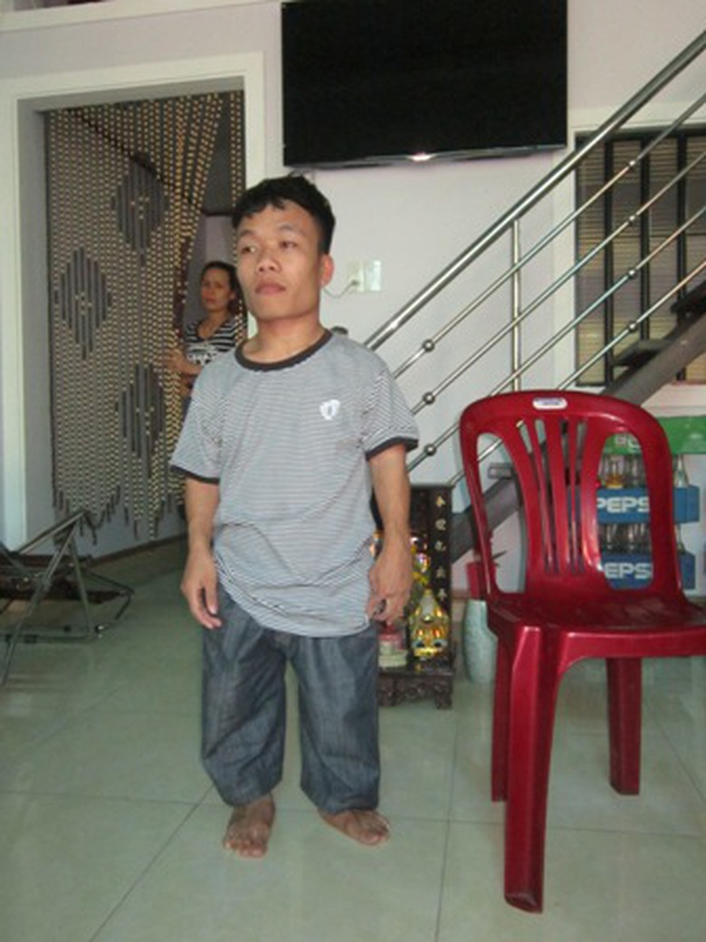 Sĩ tử t&iacute; hon Nguyễn Minh Vượng