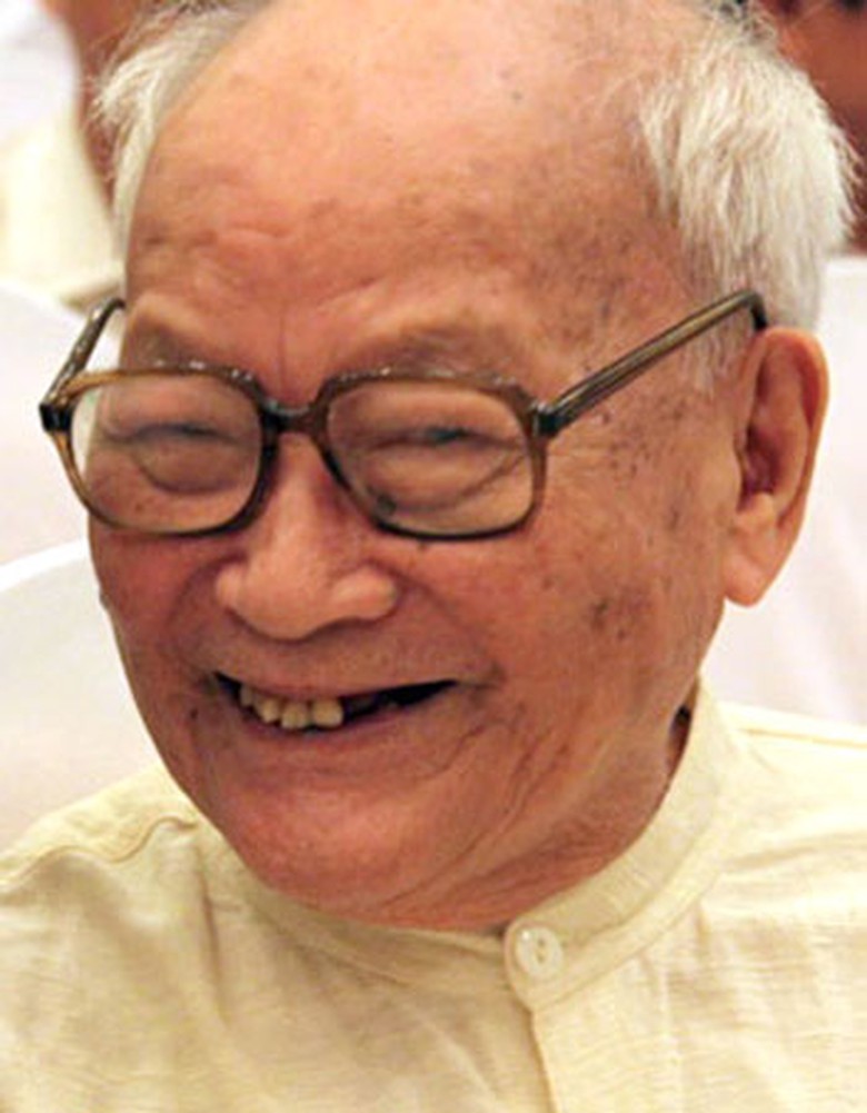 Nh&agrave; văn T&ocirc; Ho&agrave;i 