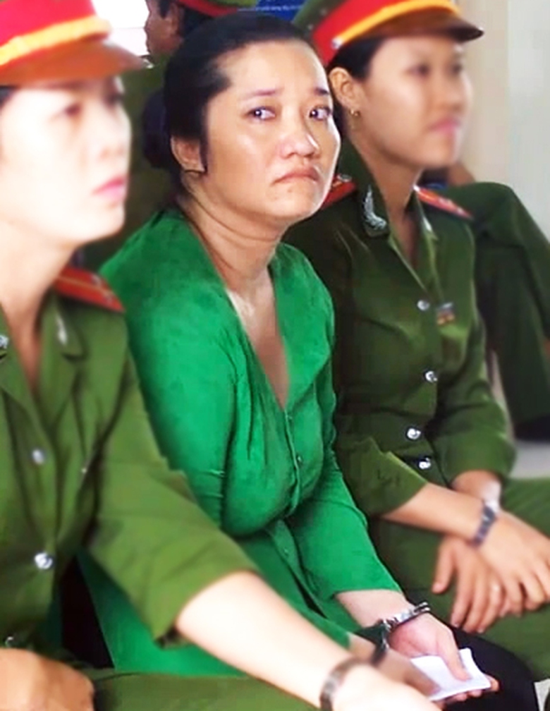 Bị c&aacute;o Hường c&ograve;n thừa nhận l&agrave; người thủ phạm trong một vụ giết người kh&aacute;c, tuy nhi&ecirc;n cơ quan chức năng chưa thể x&aacute;c minh. Ảnh: H. G.