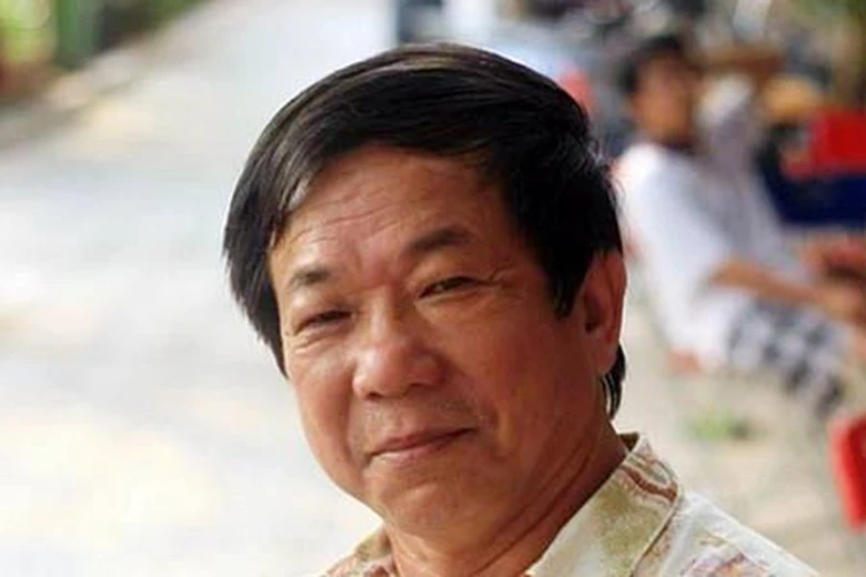 Chuy&ecirc;n gia b&oacute;ng đ&aacute; Đặng Gia Mẫn