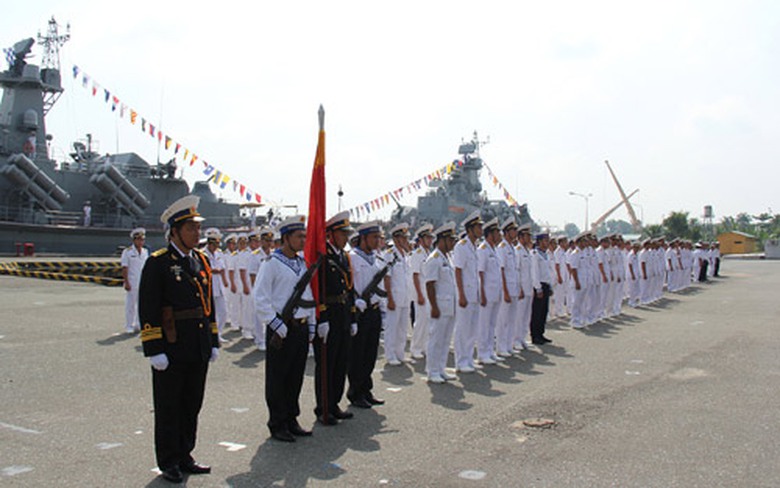 Cận cảnh 2 t&agrave;u ph&aacute;o-t&ecirc;n lửa đầu ti&ecirc;n do Việt Nam đ&oacute;ng - 2