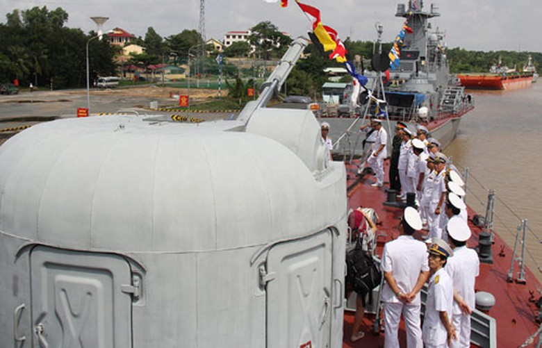 Cận cảnh 2 t&agrave;u ph&aacute;o-t&ecirc;n lửa đầu ti&ecirc;n do Việt Nam đ&oacute;ng - 8