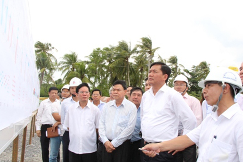 Bộ trưởng lưu &yacute; BQLDA, nh&agrave; thầu kh&ocirc;ng chủ quan về tiến độ