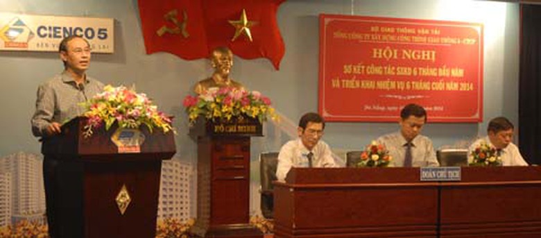 Thứ trưởng L&ecirc; Đ&igrave;nh Thọ ph&aacute;t biểu tại hội nghị.